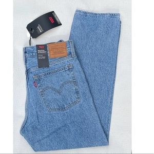 Levi’s Wedgie Straight Jeans